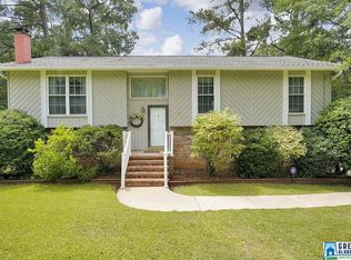 34 Lancaster Ct, Calera, AL 35040