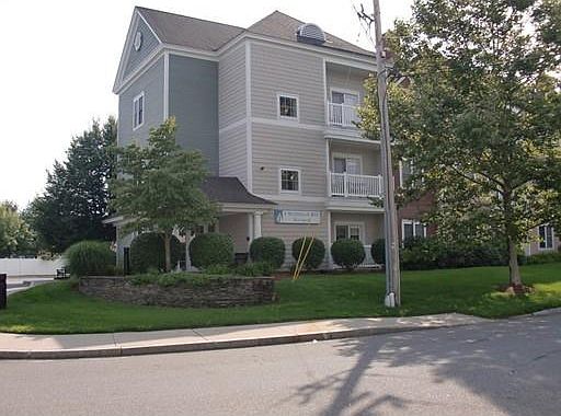 4th image of 5 Woodman Way Unit 207
