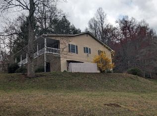 1453 Berrong Rd, Hiawassee, GA 30546