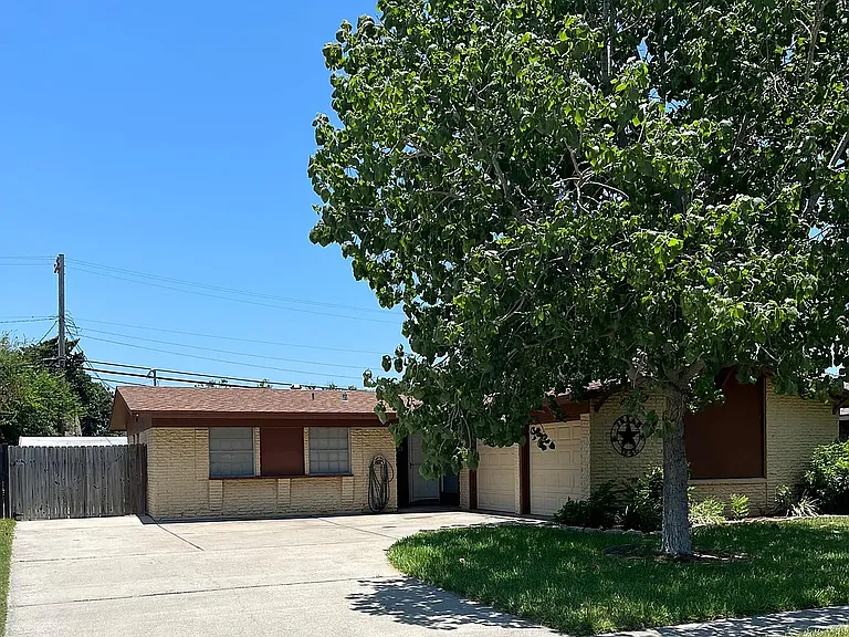 1717 Denver St — Photo 15
