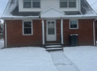 128 Floral Ave NW FLOOR 2, Canton, OH 44708