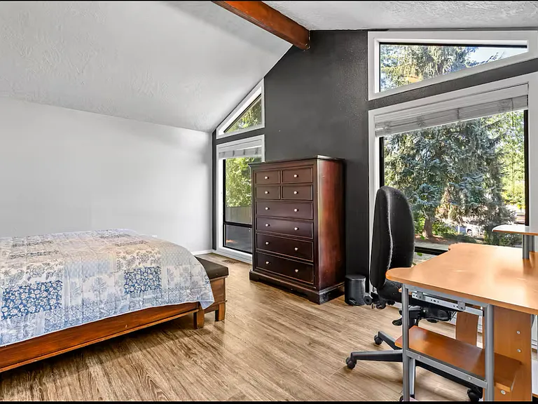 8232 SW Tygh Loop — Photo 11