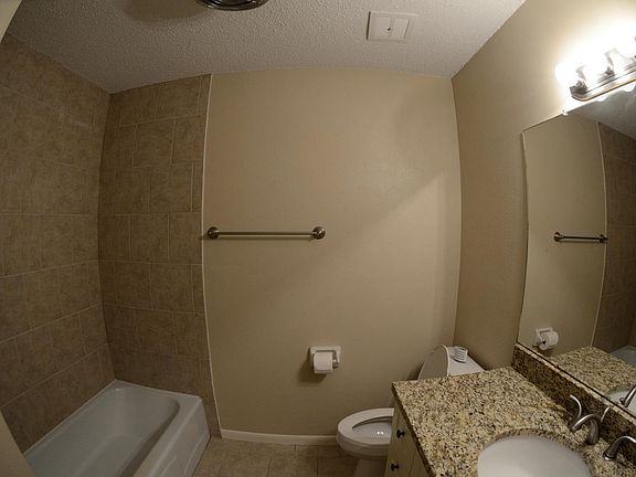 Hall bathroom.
