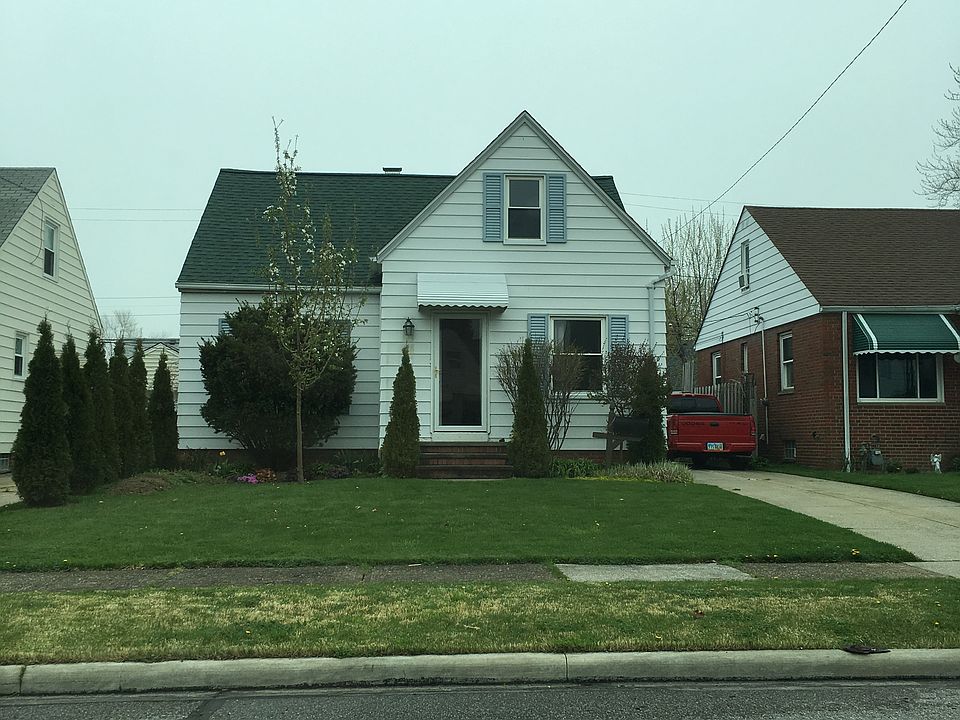 1st image of 379 E 322nd St
