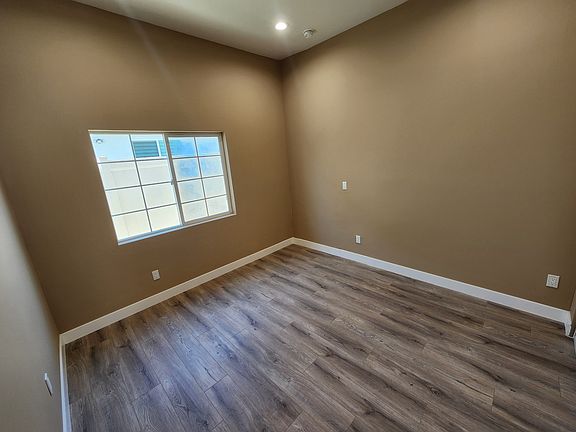 2nd image of 10926 Olinda St
