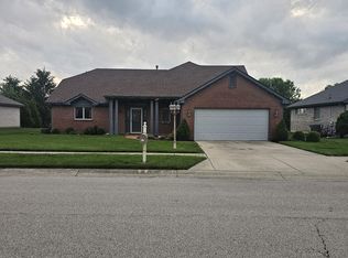9671 Robert Ct, Centerville, OH 45458