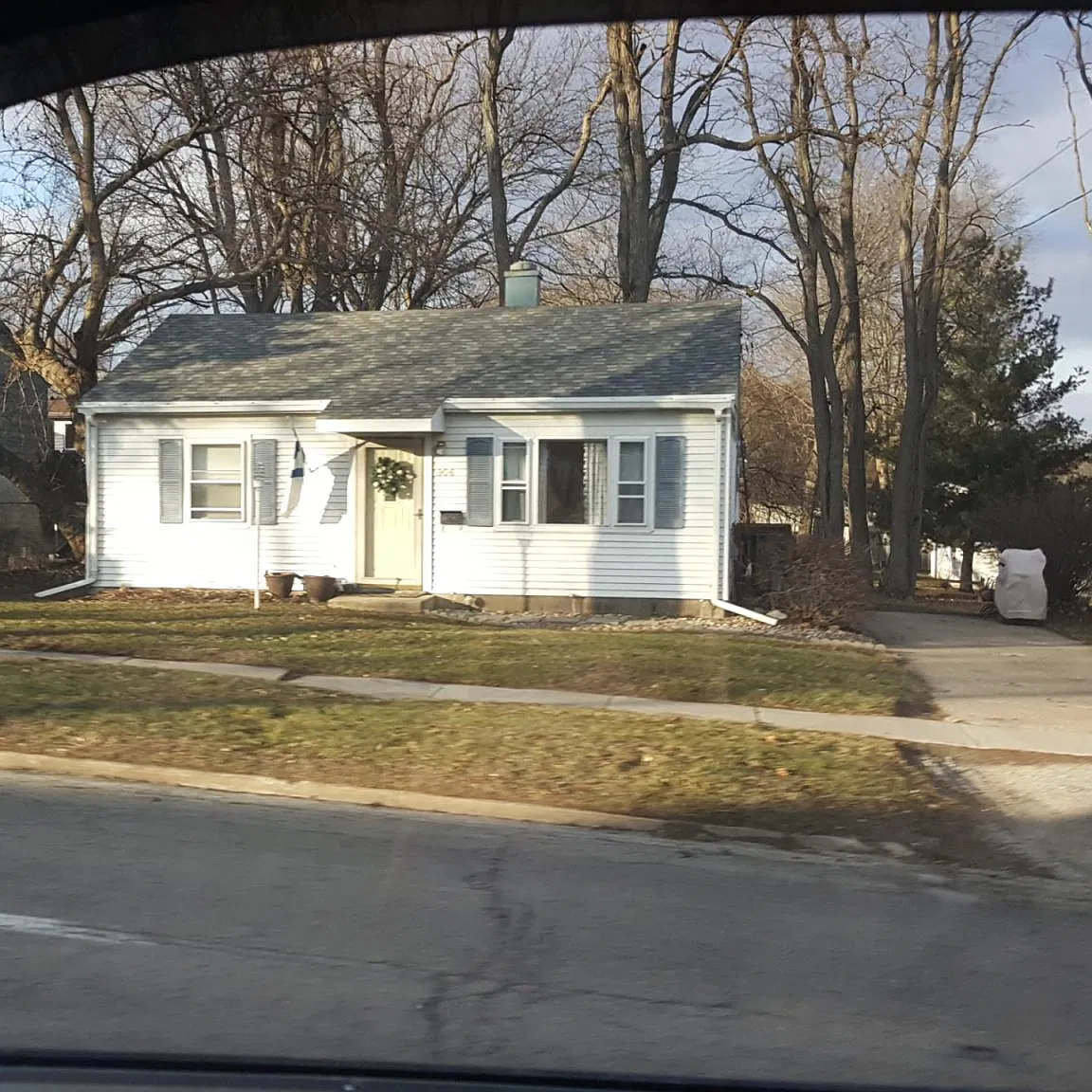 3 bed, $1,500 — Photo 1