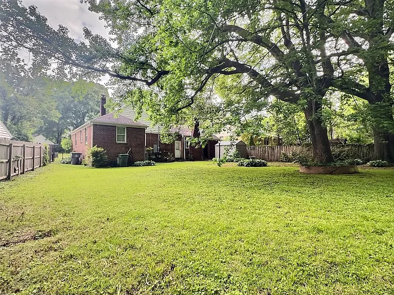 3766 Friar Tuck Rd — Photo 16