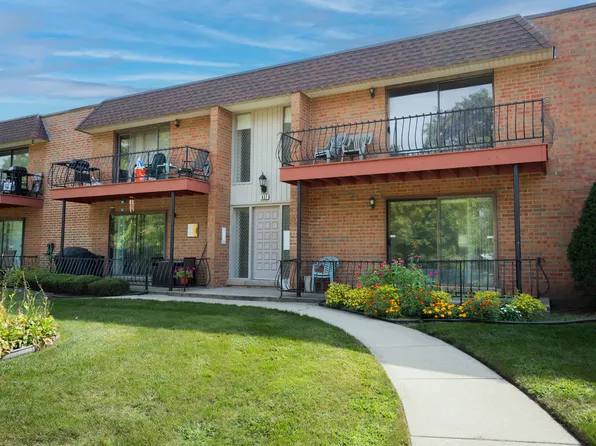 637 N Carroll Pkwy APT 103A, Glenwood, IL 60425