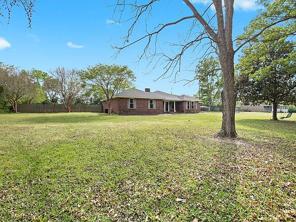 4th image of 195 Quail Ln