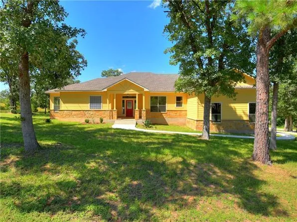 214 Mauna Kea Ln, Bastrop, TX 78602