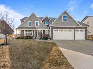 4697 Mason Run, Bettendorf, IA 52722