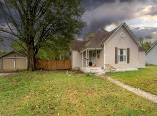 208 Jasper St, Aurora, MO 65605