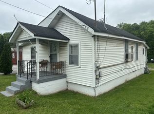 1115 N Main St, Mount Pleasant, TN 38474