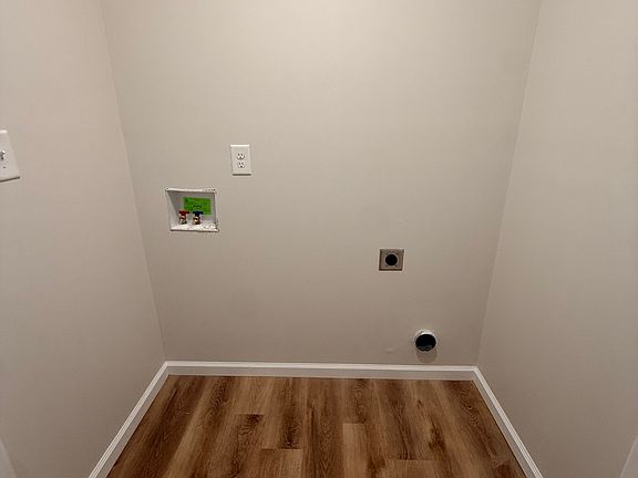 5th image of 265 W Cedar Grove Rd #1