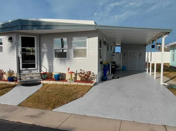 398 Buccaneer Dr, Largo, FL 33770