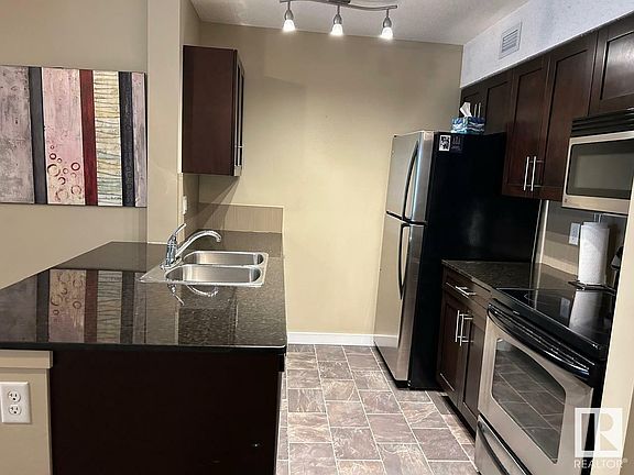 4th image of 530 Watt Blvd SW #215
