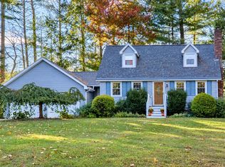 11 Chestnut Hill Road, Londonderry, NH 03053