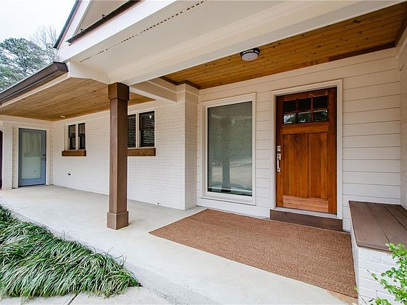 3rd image of 399 Hammond Dr