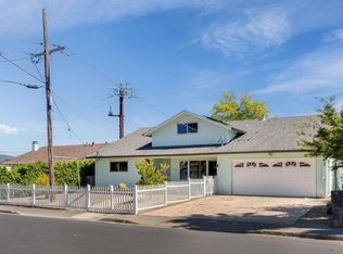 1925 Birch St, Saint Helena, CA 94574