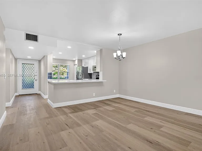 12500 SW 5th Ct #109M — Photo 5