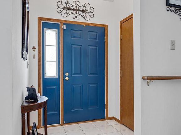 3rd image of 5849 Darton St