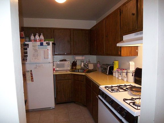 Eat-in-Kitchen