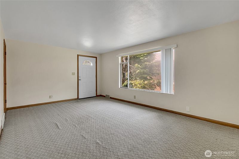 5th image of 7418 Rainier Avenue S