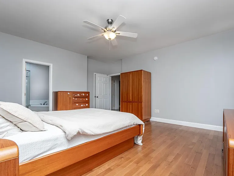 1458 Highfield Ct — Photo 9