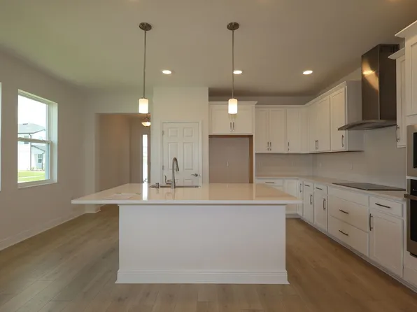 5678 Jeffries Way, Wesley Chapel, FL 33545