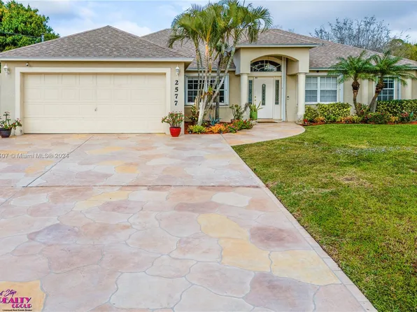 2577 SW National Cir, Port Saint Lucie, FL 34953