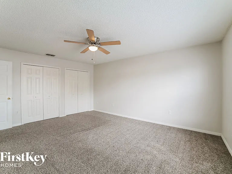 12742 Lake Vista Dr — Photo 14