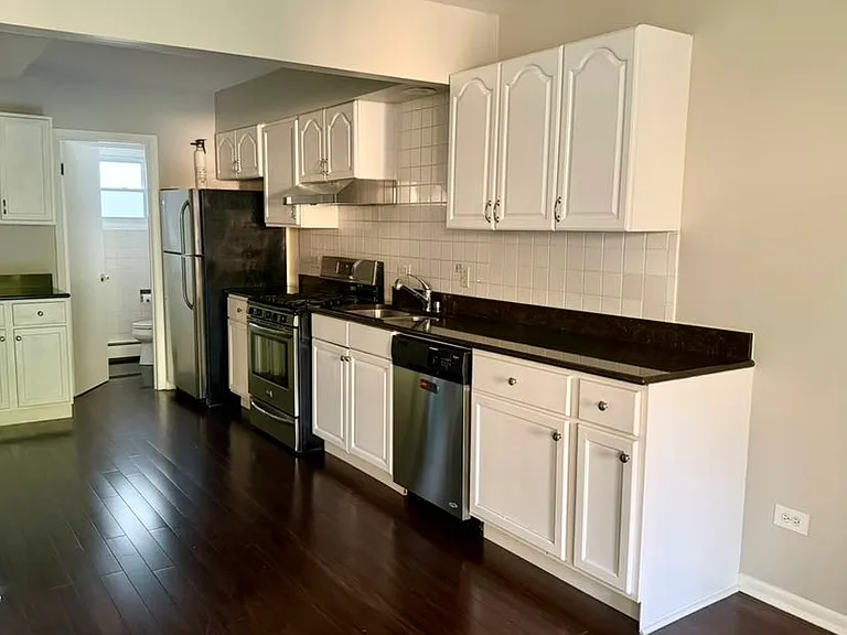 120 S Grove Ave #5 — Photo 10