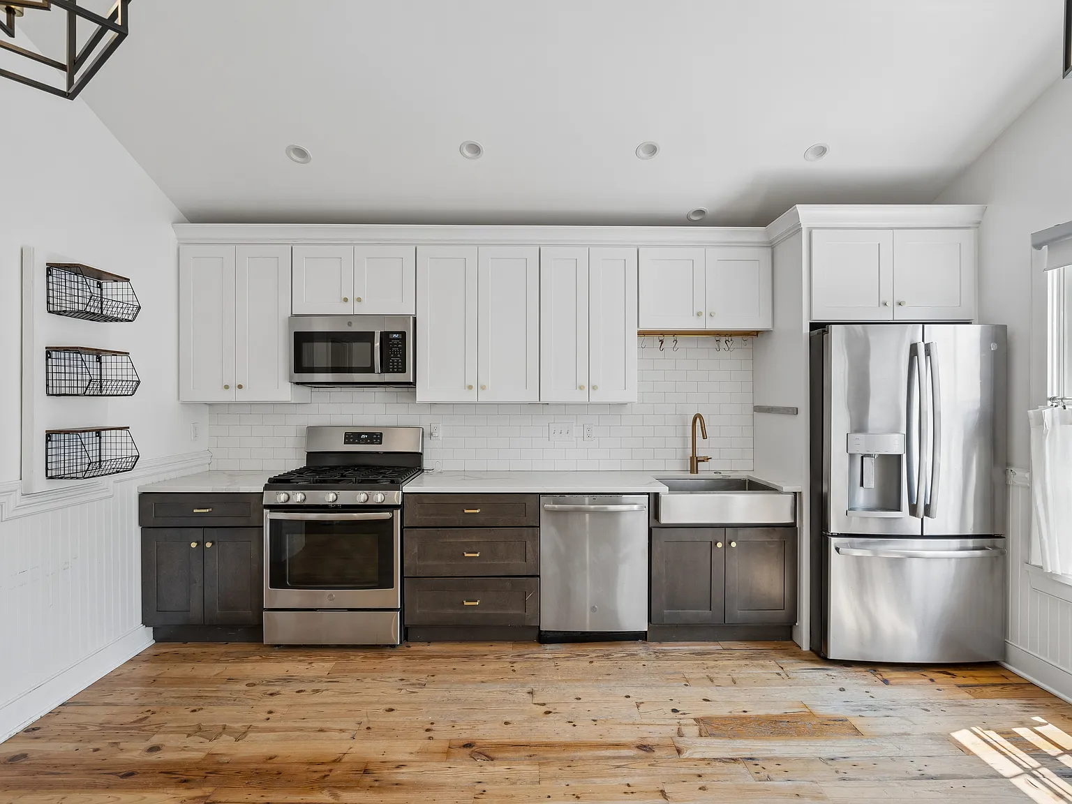 2 bed, 785 sqft, $2,900 — Photo 3