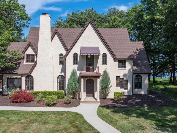 18460 Meridian Rd, Grosse Ile, MI 48138