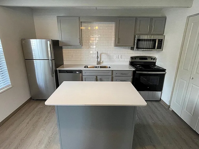Fairway Meadows Townhomes — Photo 15