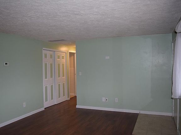 5th image of 4441 Mahler Dr