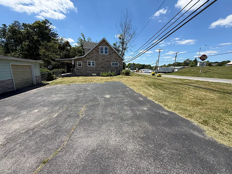518 Oakvale Rd — Photo 26