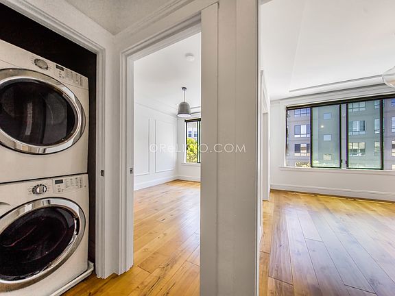 5th image of 1618 Pacific Ave #A
