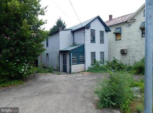 811 N Queen St, Martinsburg, WV 25404
