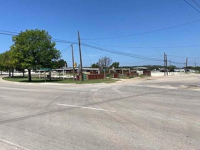 2nd image of 115 Highway 277 N