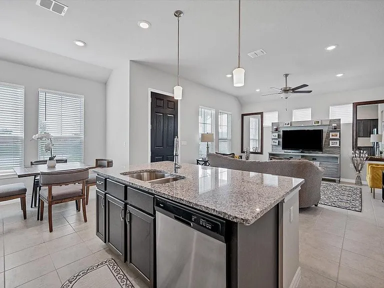 125 Harborside Dr #102 — Photo 18