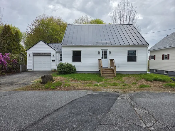 35 Webber Avenue, Lewiston, ME 04240