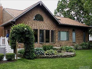 1st image of 7 Beacon Ln