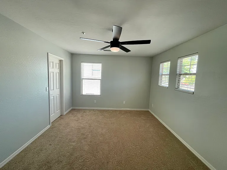 4138 N 298th Ln — Photo 29