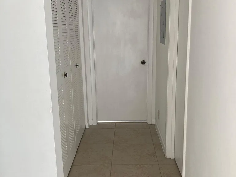 9777 Westview Dr #1121 — Photo 9
