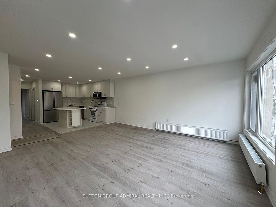 1st image of 2986A Dufferin St