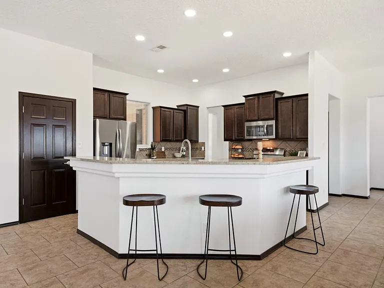 6102 Pecos Trail Dr NE — Photo 8