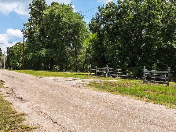 2nd image of 223 An County Rd #4250