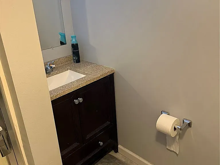 1362 Villa Dr #1 — Photo 5